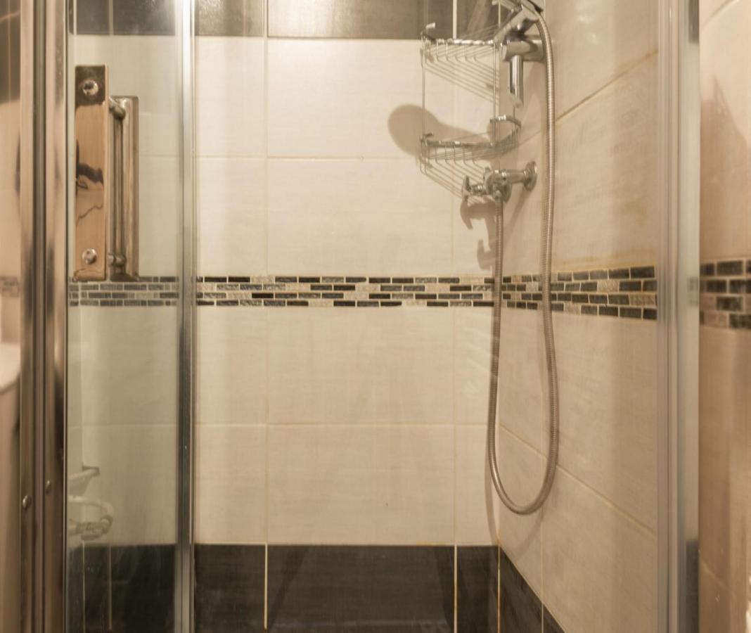 דירות אנסי Studio For 2 Located In The City Center מראה חיצוני תמונה